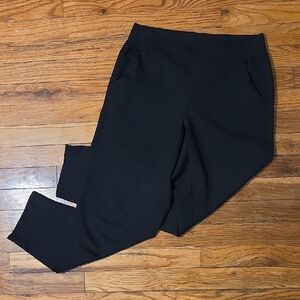 Sleek Black Ankle Cropped Pants